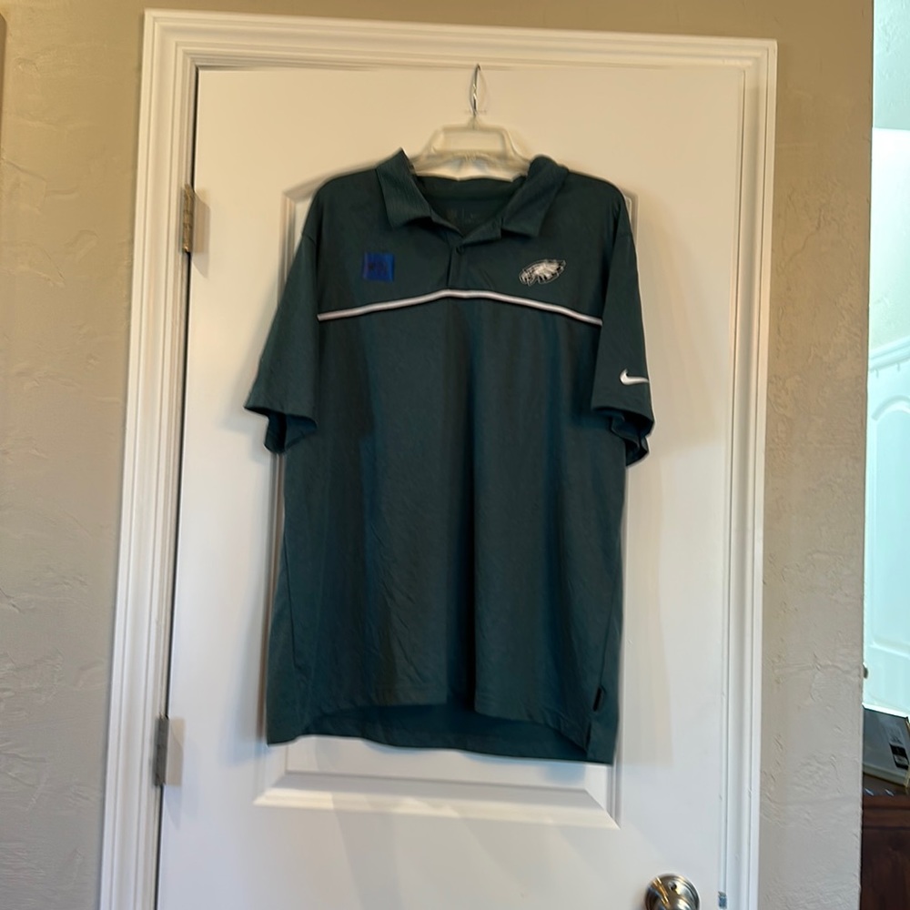 NFL nike Philadelphia Eagles golf shirt